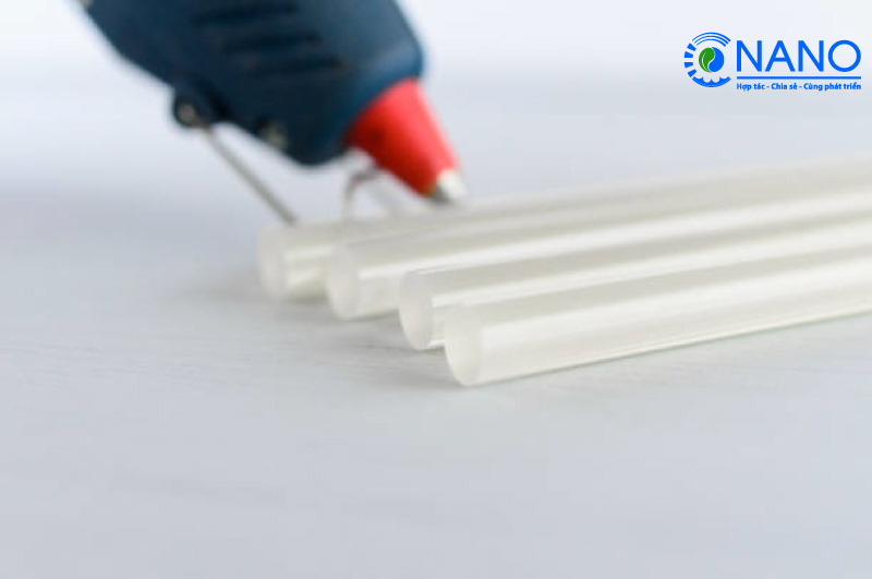 Cách Tẩy Keo Nến Trên Quần Áo Hiệu Quả Ngay Tại Nhà Cách Tẩy Keo Nến Trên Quần Áo Hiệu Quả Ngay Tại Nhà