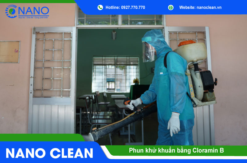Phun khử khuẩn bằng Cloramin B