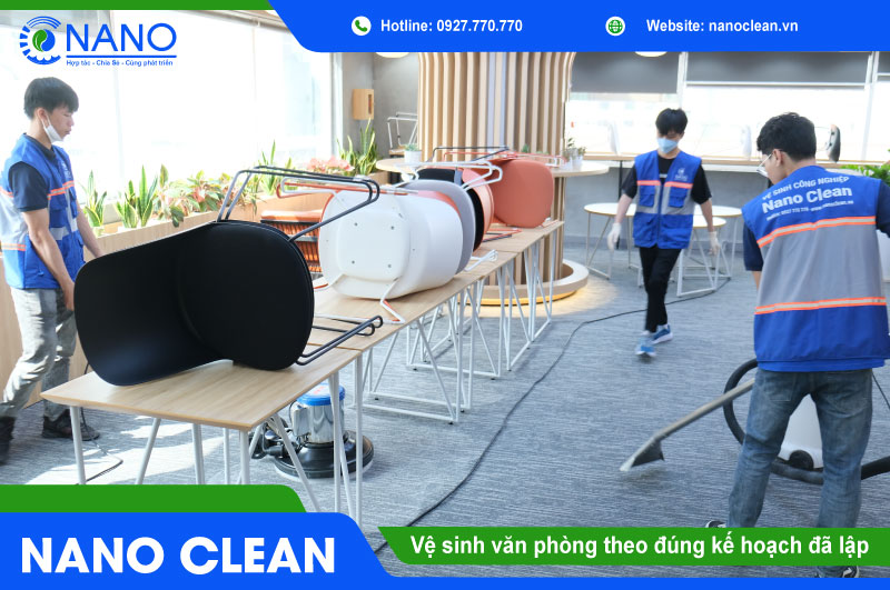 Vệ sinh văn phòng theo đúng kế hoạch đã lập